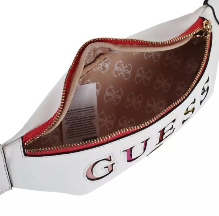 Дамска чанта(бананка) Guess