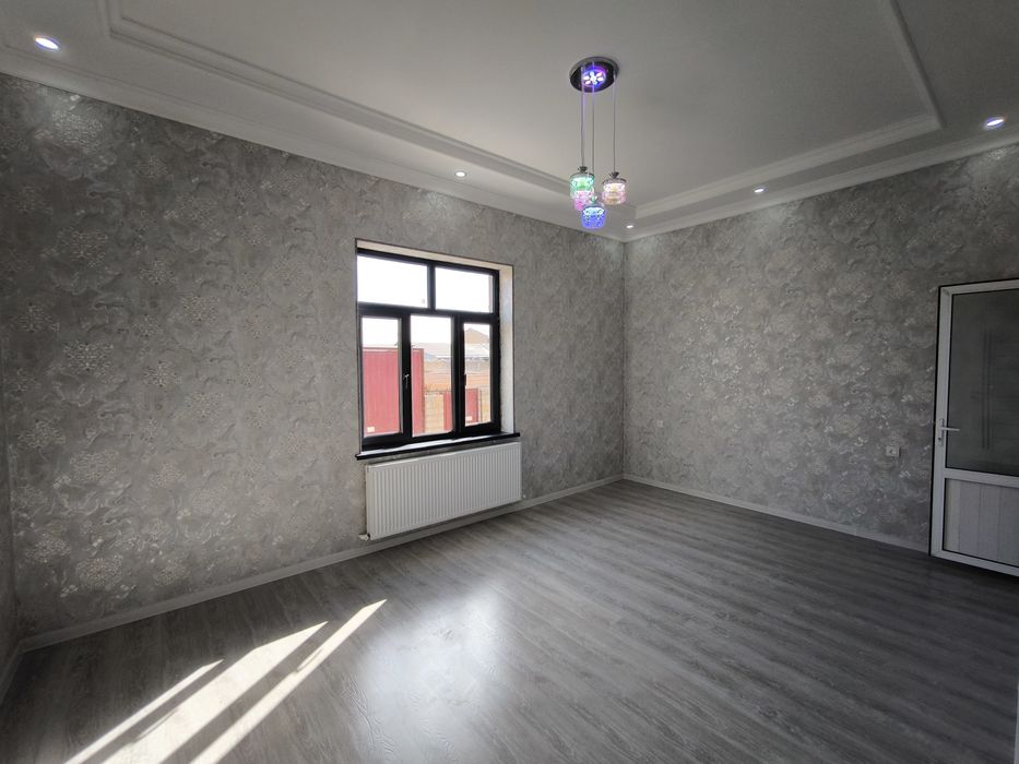 Срочно 2024 йилда битган уй сотилади ками бор