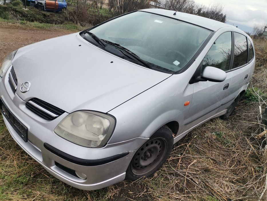 Продавам Nissan Almera Tino 2.2dci /136 к. с. на части.