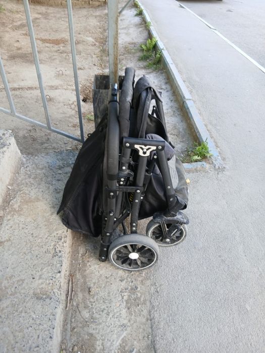 Продам детскую коляску