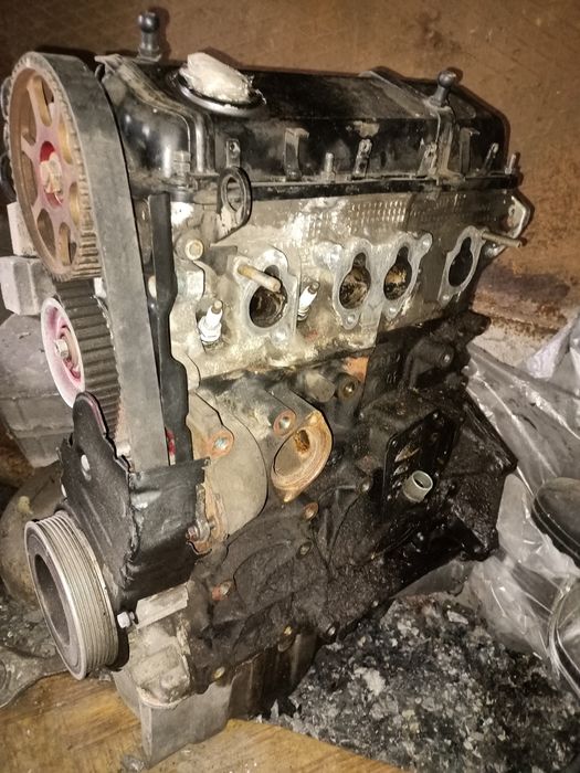 Продам двигатель с volkswagen passat 2 л AZM