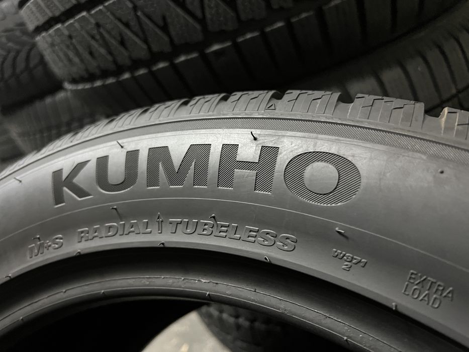 285/45/19 Kumho - 4бр., като Нови!