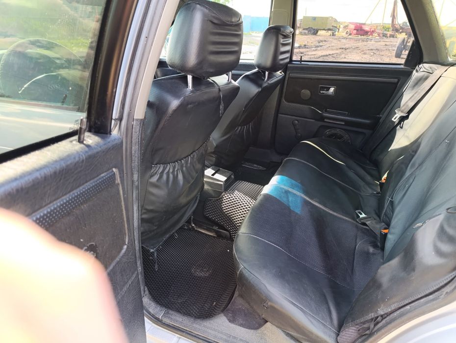 Продам Ауди Б4 универсал