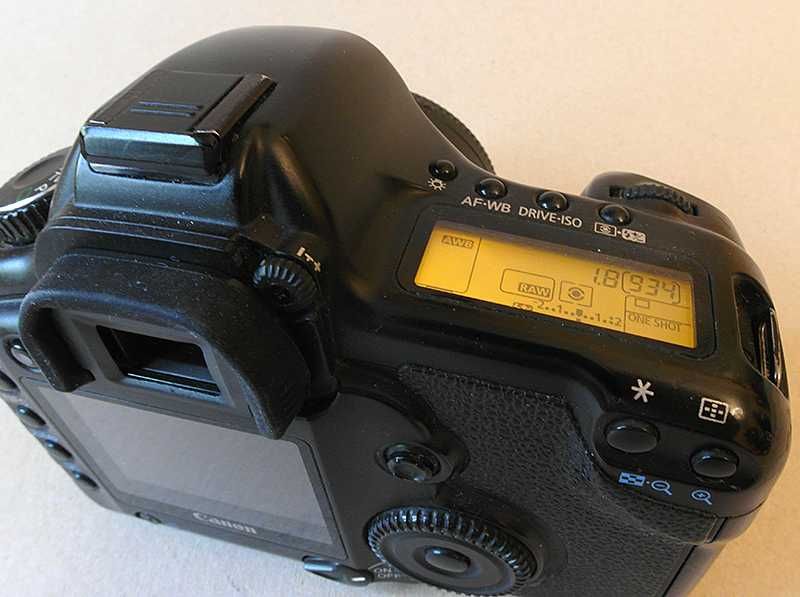 Canon EOS 5D (Внимание - всё есть в тексте.)