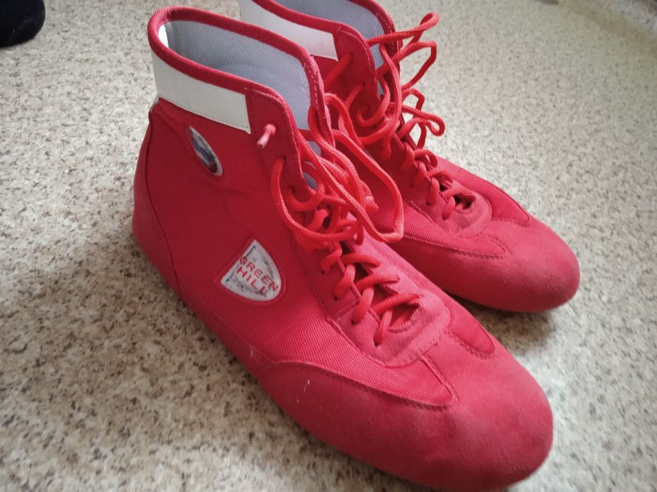 Продам броцовки green hill