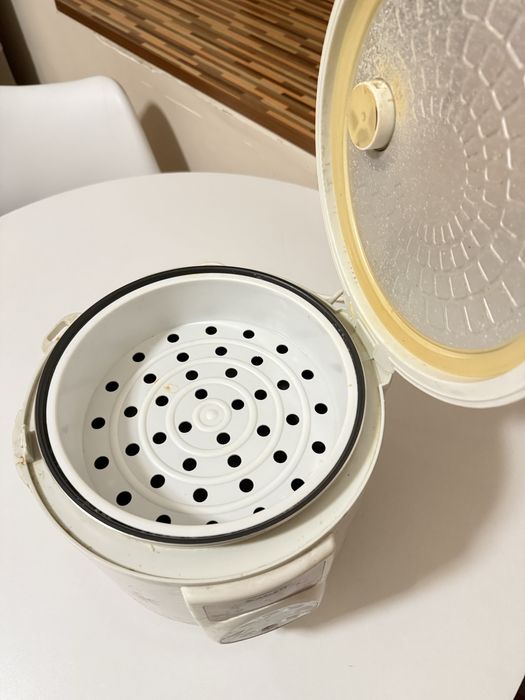 Мультиварка scarlett белая