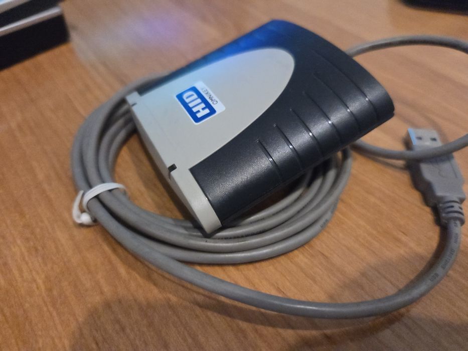 Продам USB-считыватель смарт-карт HID OMNIKEY