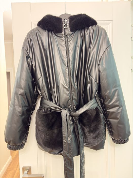 Продам пуховик от турецкого бренда Rafaello