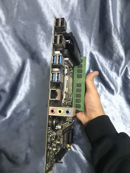 Комплектующие X99XD4 + Xeon e5 2682v4 16ядров