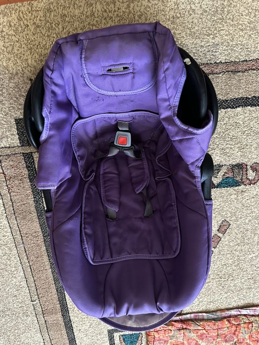 Продам 2 детских автокресла