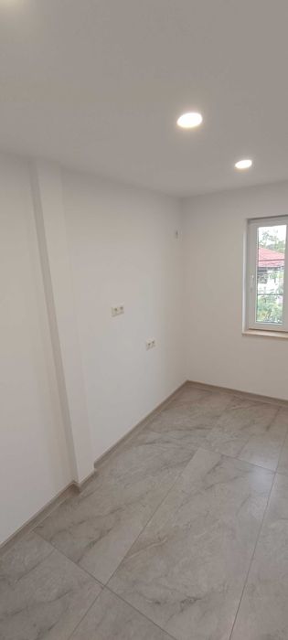 Продава се Етаж от къща в Русе, Цветница - 110 кв.м за 1391 €/кв.м - Снимка #5