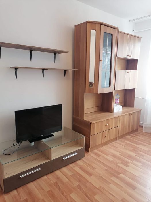 Inchiriez apartament 2 camere