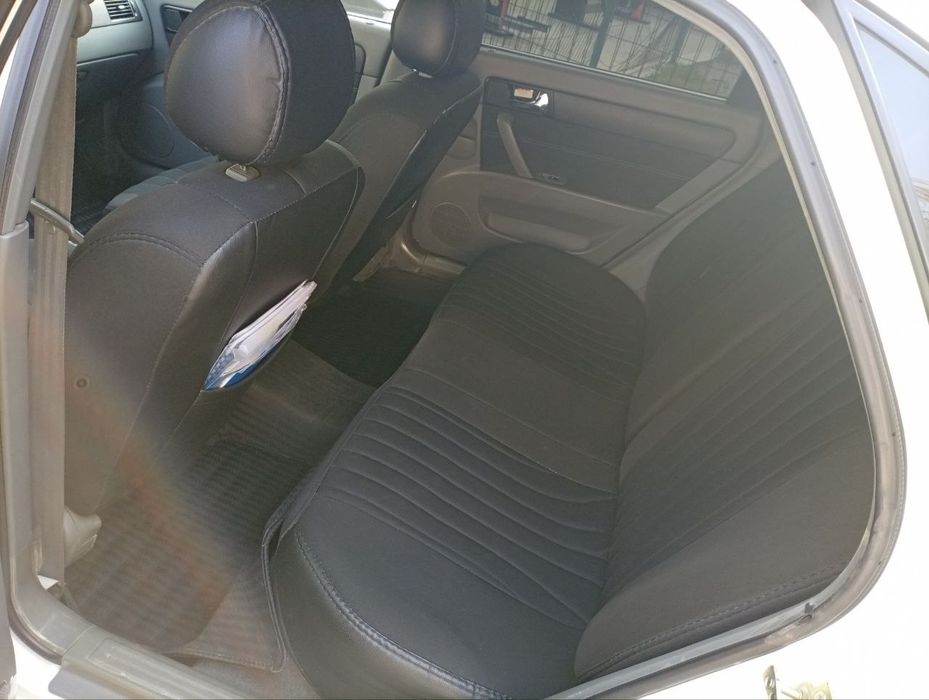 Продаётся Ласетти 1.8