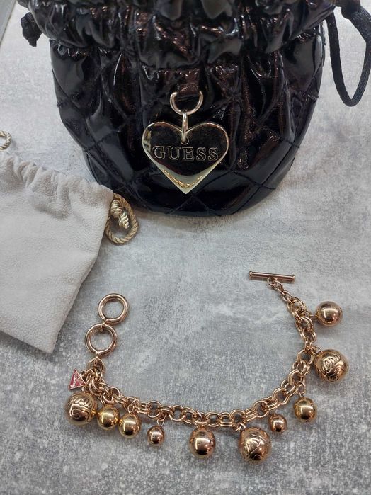 Дамска гривна guess