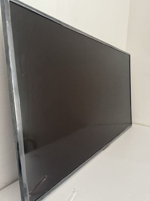 Samsung. Led 43 \ 7 400ucce