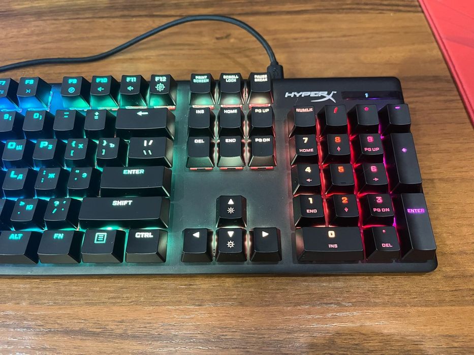 Продам клавиатуру hyperx