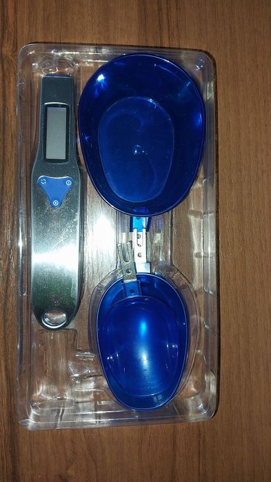 Продаются электронные весы.