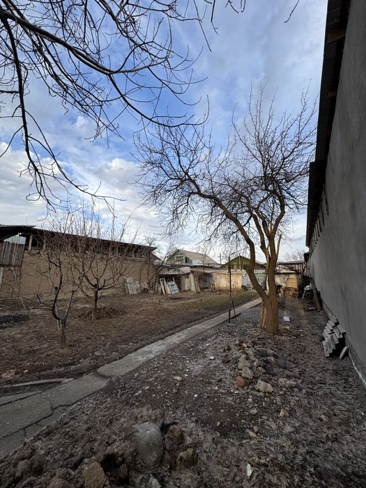 Ер сотилади Бустонлик Газалкентда центр 7 сотих