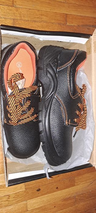 Работни обувки 38