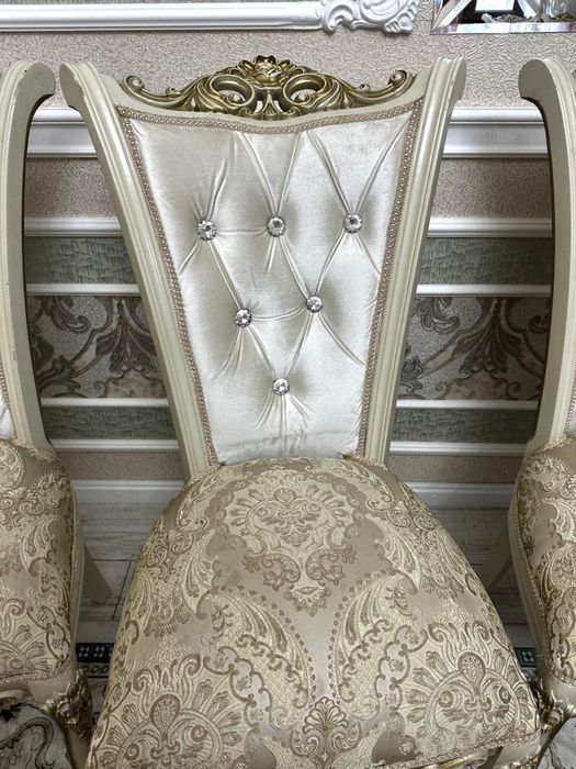 Стулья сатылады  королевская