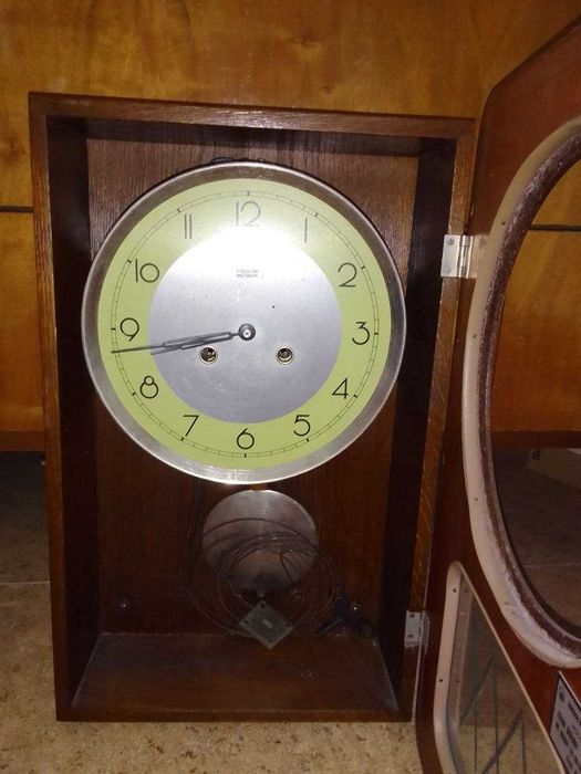 Predom Metron настенен часовник Полша