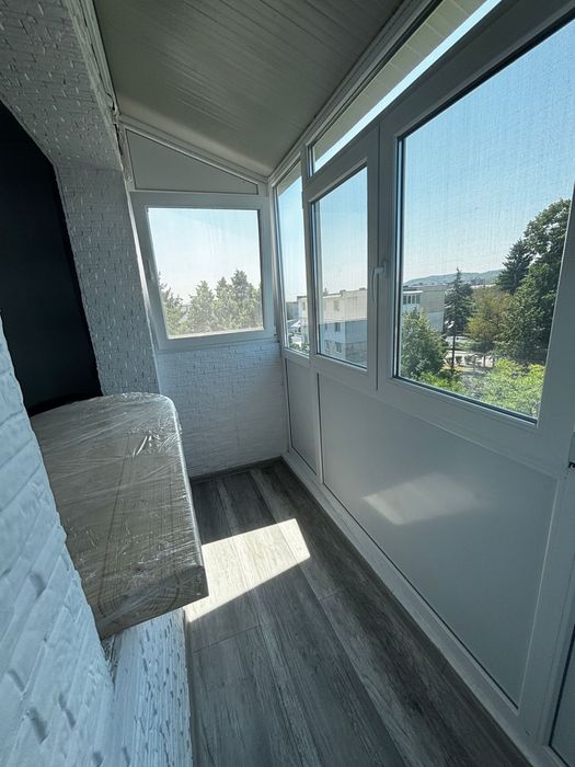 Apartament oferit in Chirie 2 Camere  -360 € (Campina ,  Milcovului, Semi Central)-Propietar