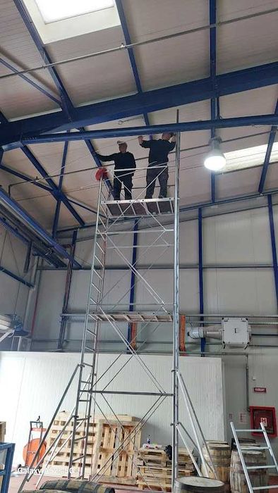 Inchiriez schela mobila