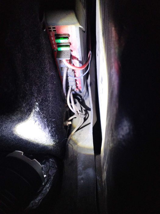 Продам саббуфер в машину 50000т