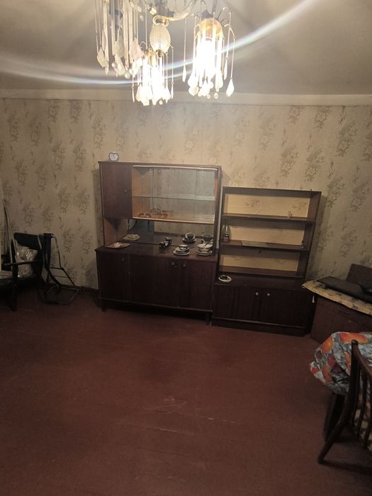 Без ремонта без мебели. 2 х комнатную квартиру в деревянном доме