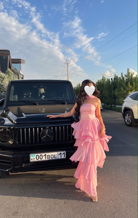 Продаю платье новое