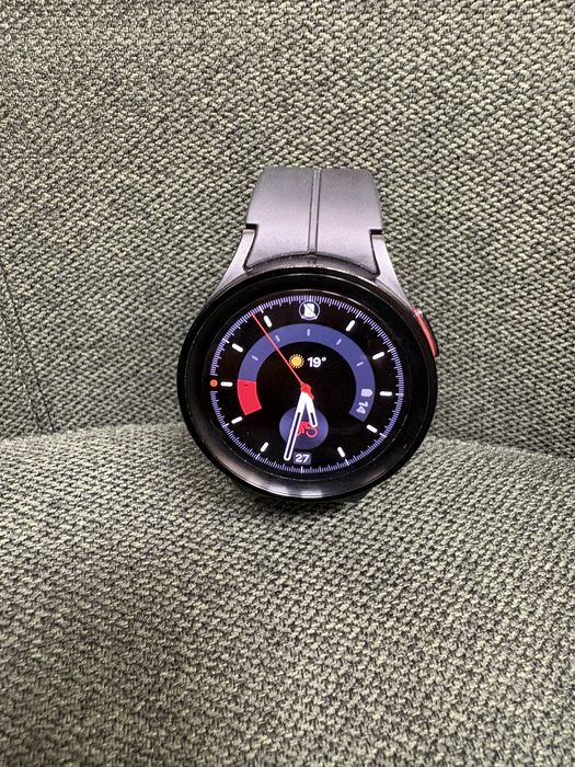Samsung Galaxy Watch5 Pro 45 mm – Titanium – Black