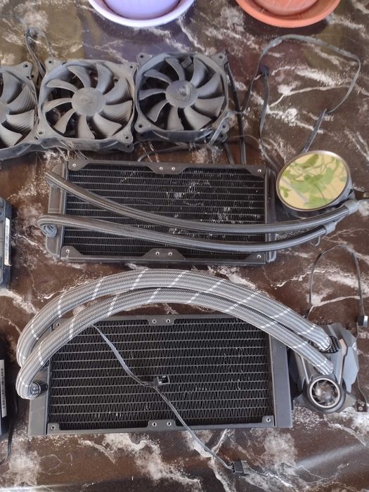 4 броя водни охаждания за компютър Arctic и NZXT cougar