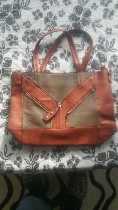 Нова ефектна италианска чанта