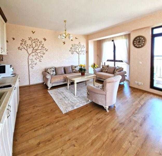 Дава се под наем Тристаен апартамент в Бургас, Зорница - 103 кв.м за 1530 € - Снимка #1