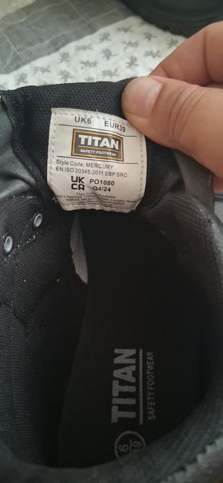 Предпазни обувки TITAN 39 номер