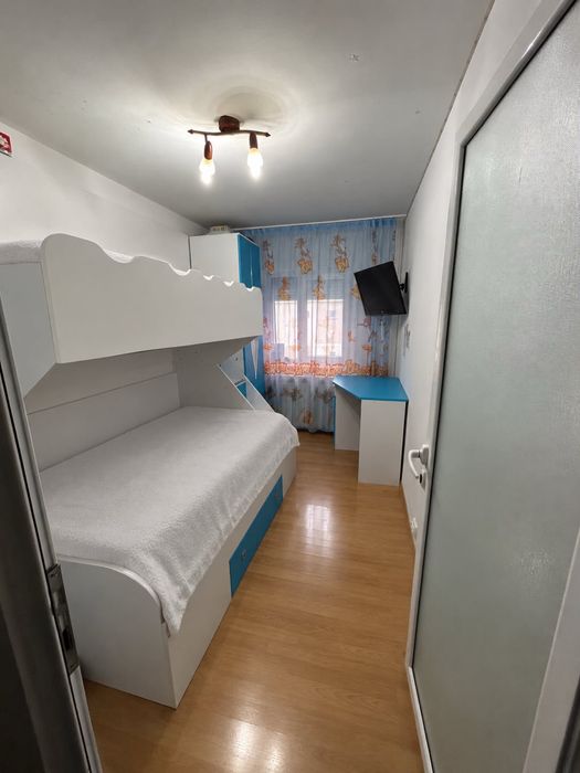 Apartament 3 camere de vanzare-Galati