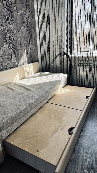 Тахта (диван-кровать)