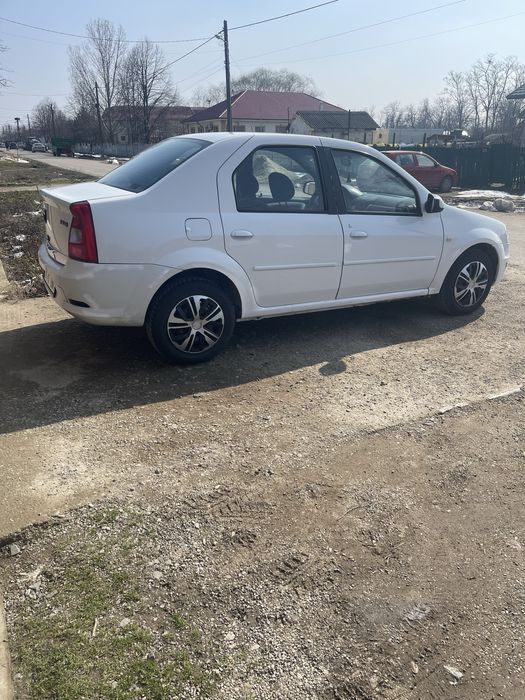 LOGAN AN 2010 diesel 1.5