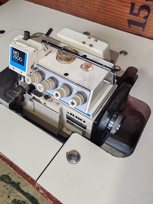 Продам Оверлок на 380v