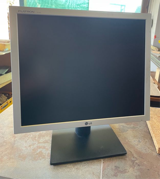 Монитор LG FLATRON L1919 S