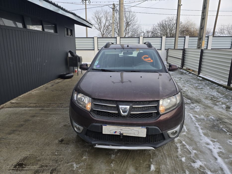 Dacia Sandero stepway 2016  0.9 TCE Ac navi Usor avariat
