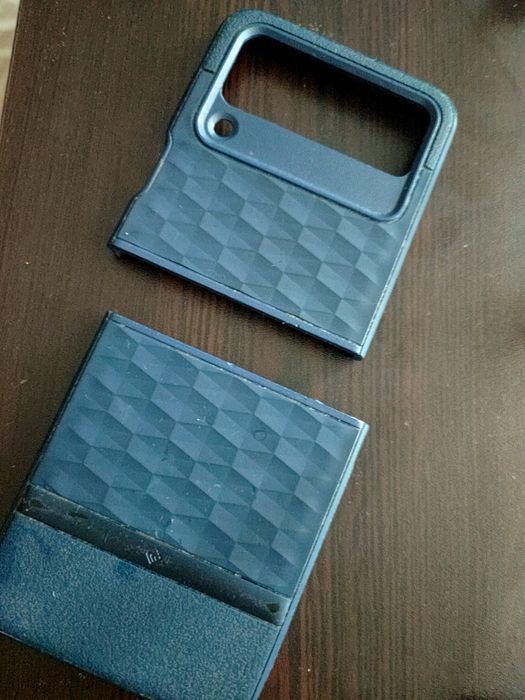 Samsung Flip Z 4 128GB | 8GB