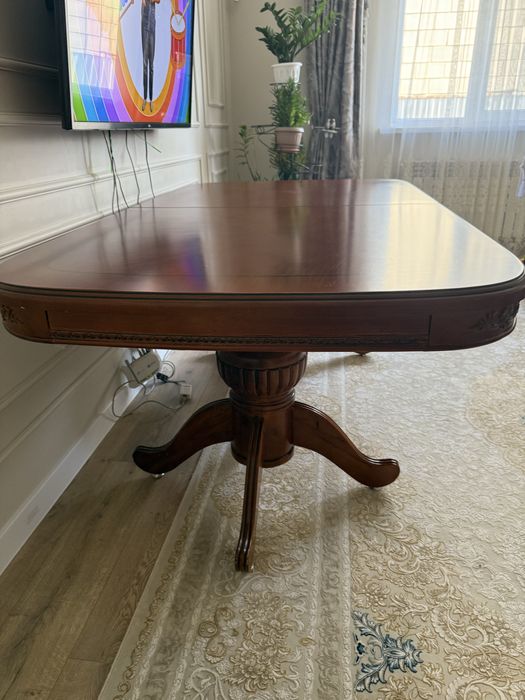 Стол из массива дуба