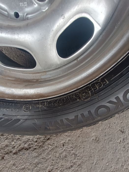 Продам резину зимние 175/70/13