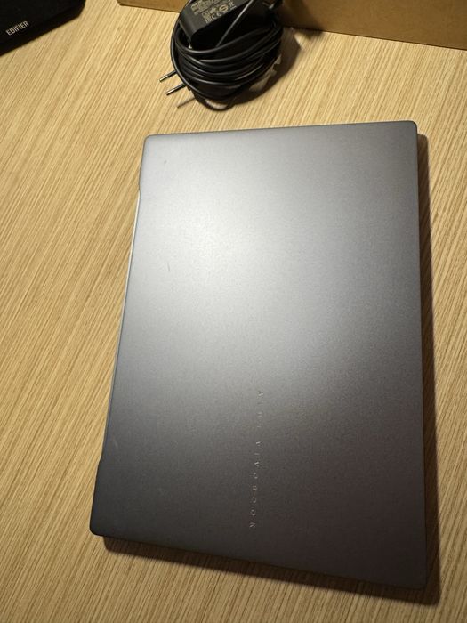 Vând laptop Asus Vivobook S