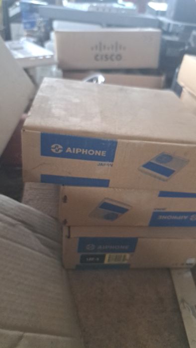 Продавам домуфон чисто нов с отключване на врата