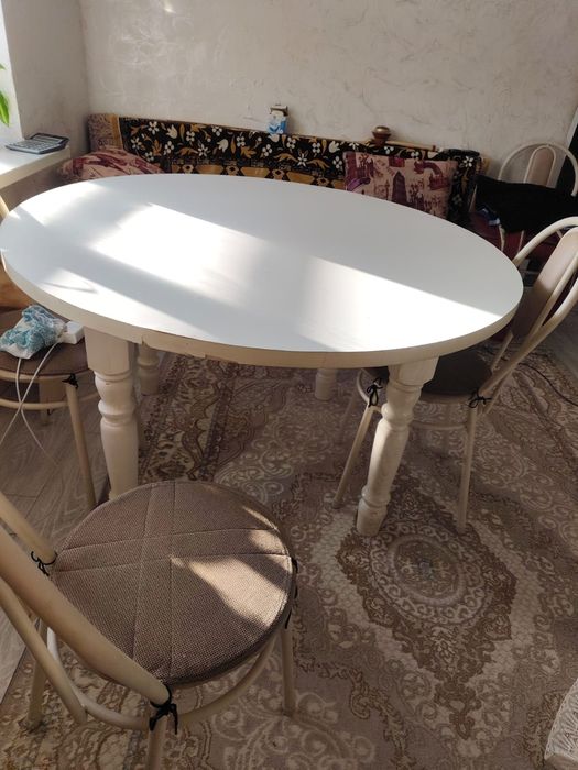 Продам стол со стульями