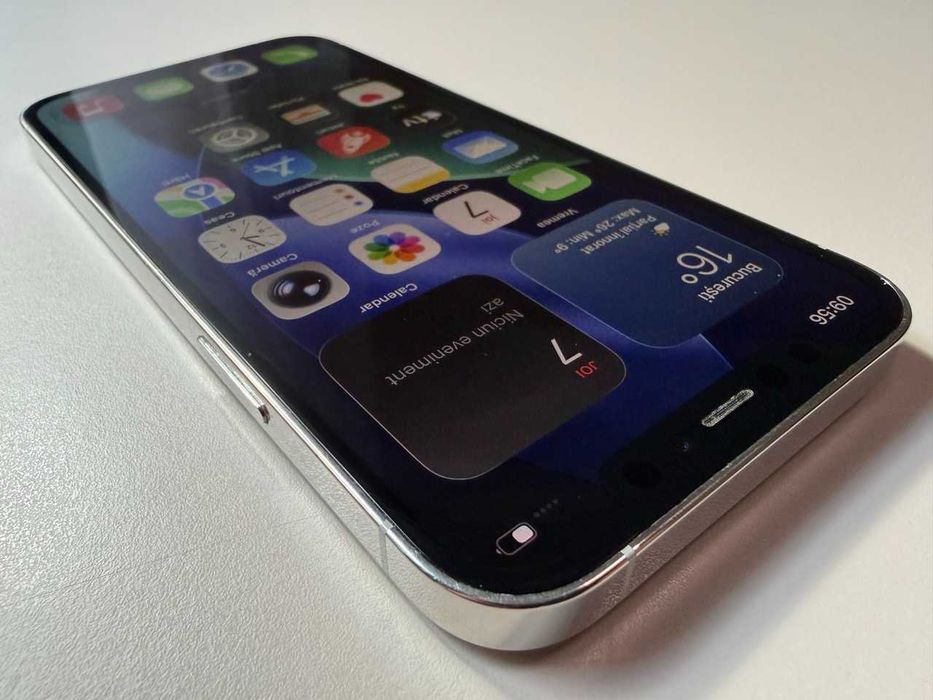  Apple / iPhone 12 Pro 128 Gb / Silver / 100% Acumulatorul