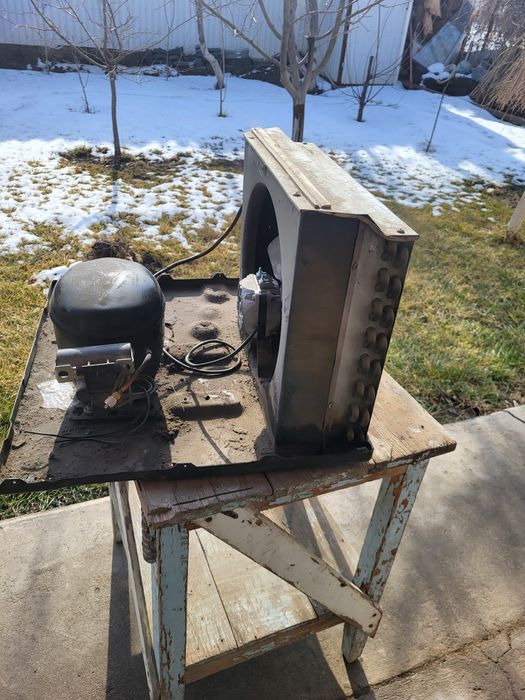 Компрессор на витриный