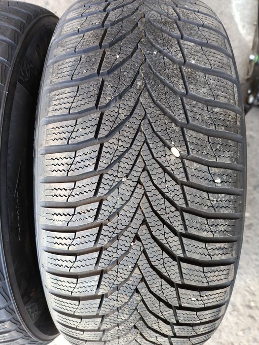 Зимни гуми -2022г.-18цола-235/50-1бр.-65€-."NEXEN"
